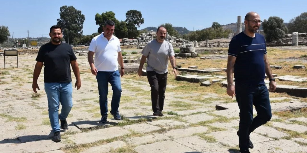 Başkan Zencirci, Magnesia Antik Kenti çalışmalarını inceledi