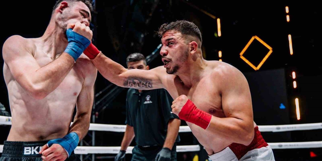 İzmirli şampiyona, ilk tebrik Conor McGregor’dan