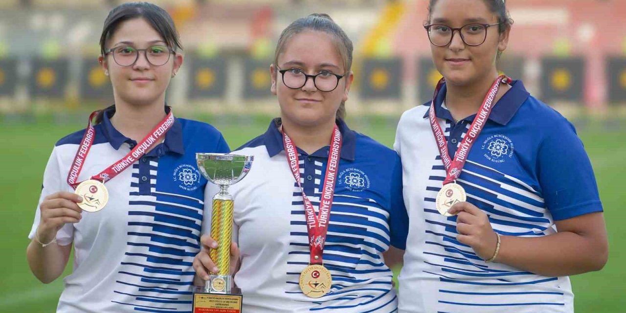 Muğla Büyükşehir okçuları U15 Türkiye Şampiyonası’na damga vurdu