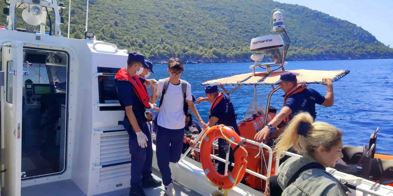 Korsan koyunda 29 düzensiz göçmen yakalandı