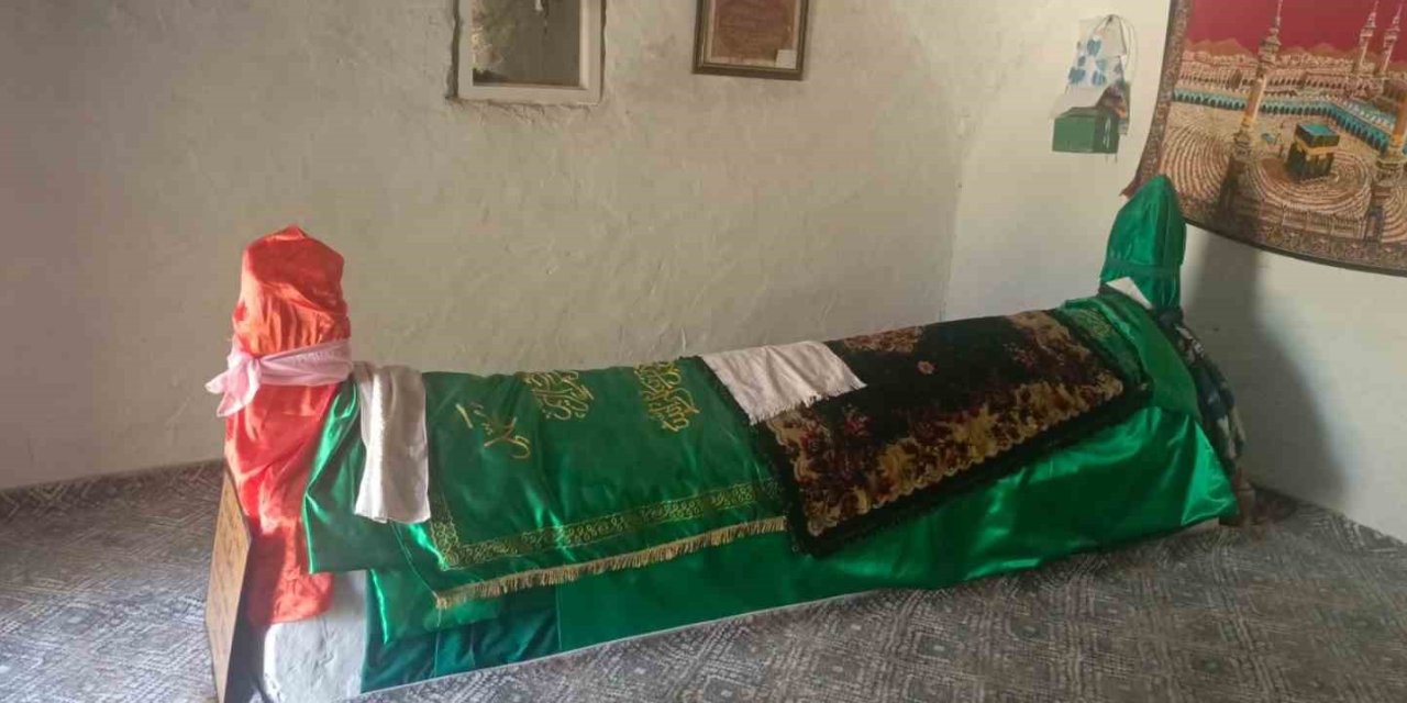 Pamukkale Belediyesi, Teslim Abdal Türbesini çürümeye terk etti