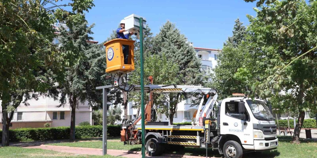 Büyükşehir’den parklara kameralı güvenlik ve ücretsiz internet