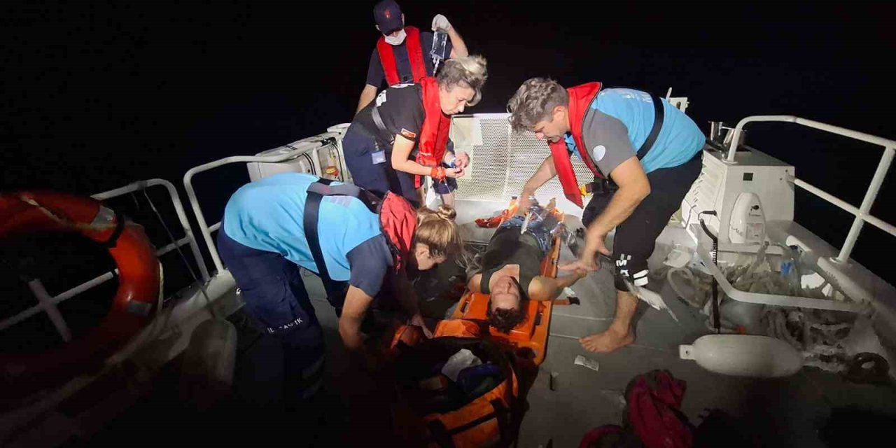 Fethiye’de teknede yaralanan vatandaşa tıbbi tahliye