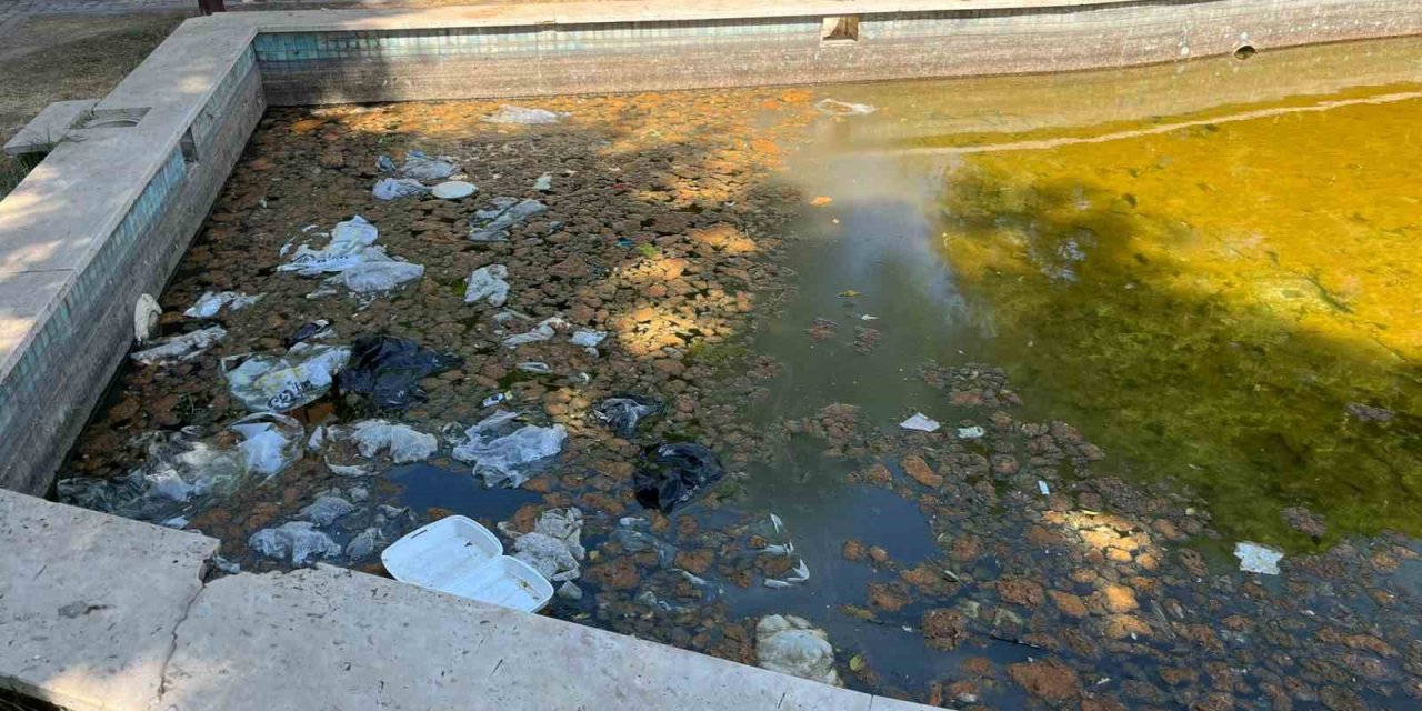 Nevzat Biçer Parkı bakımsızlıktan kullanılmaz hale geldi