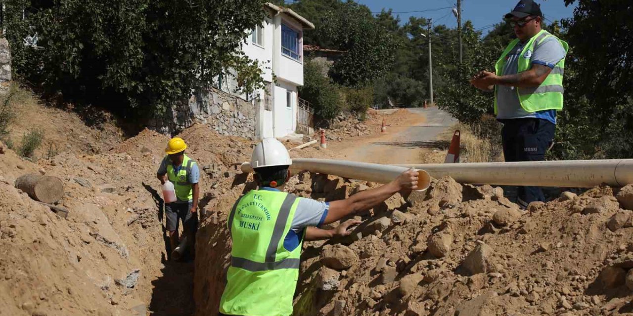 Menteşe Derinkuyu’da içme suyu şebeke hattı yenileniyor
