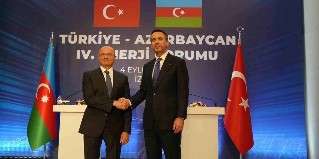 Alparslan Bayraktar ile Azerbaycan Enerji Bakanı Perviz Şahbazov ortak basın toplantısı düzenledi