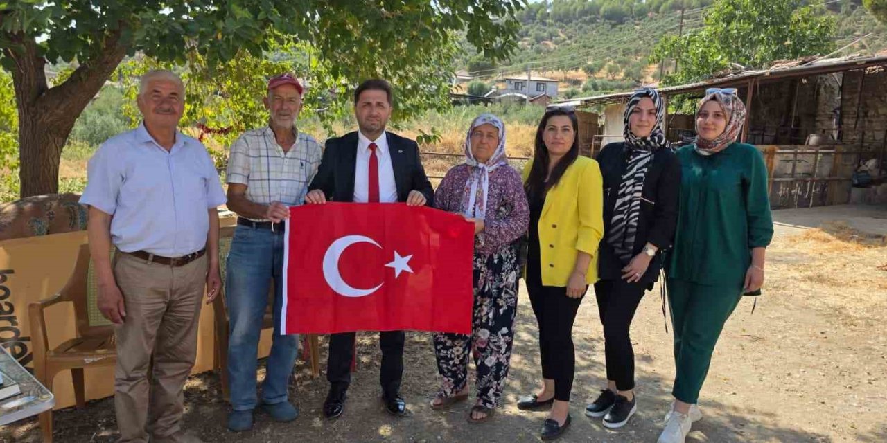 Tire AK Parti’den şehit ailesine anlamlı ziyaret