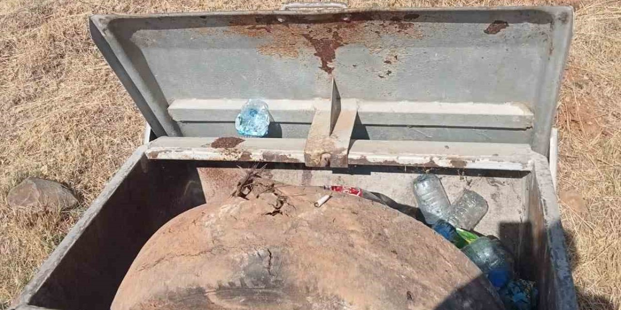 Karacasu Belediyesi’nden çöp kovalarına yönelik uyarı