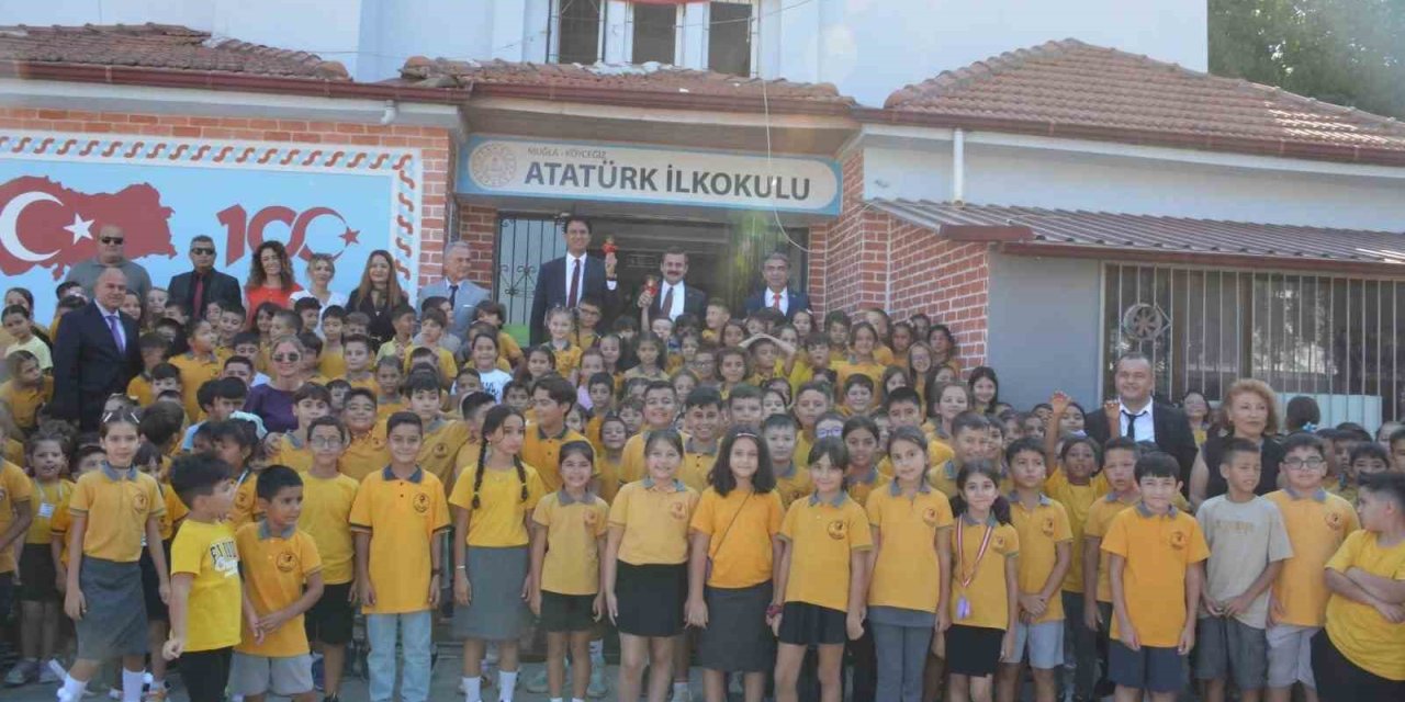 Köyceğiz’de okullar fidan dikim etkinliği ile açıldı