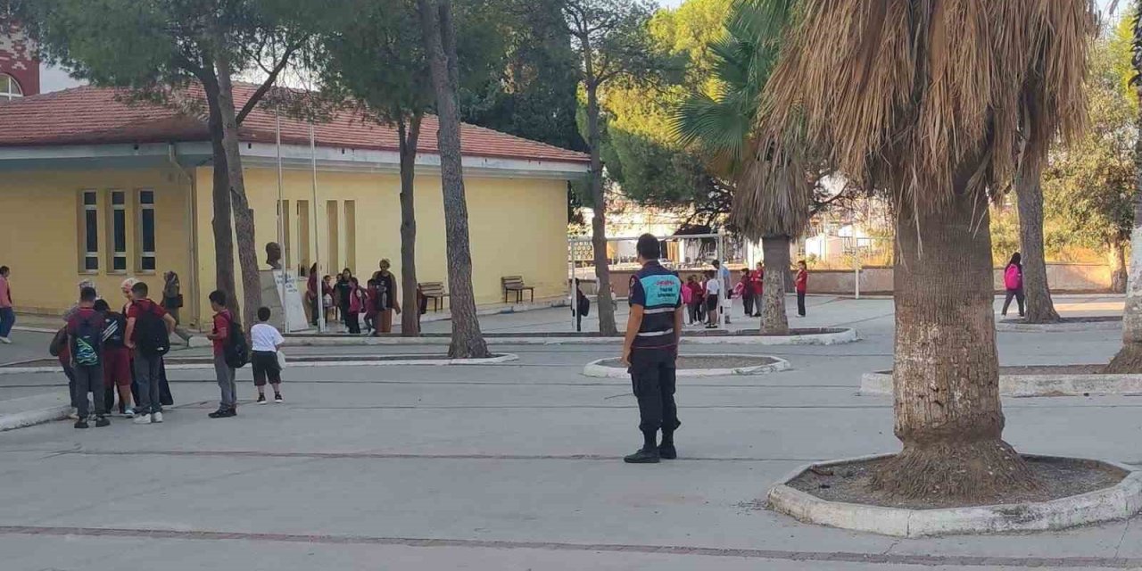 Karacasu’da okul çevrelerinde denetim gerçekleştirildi