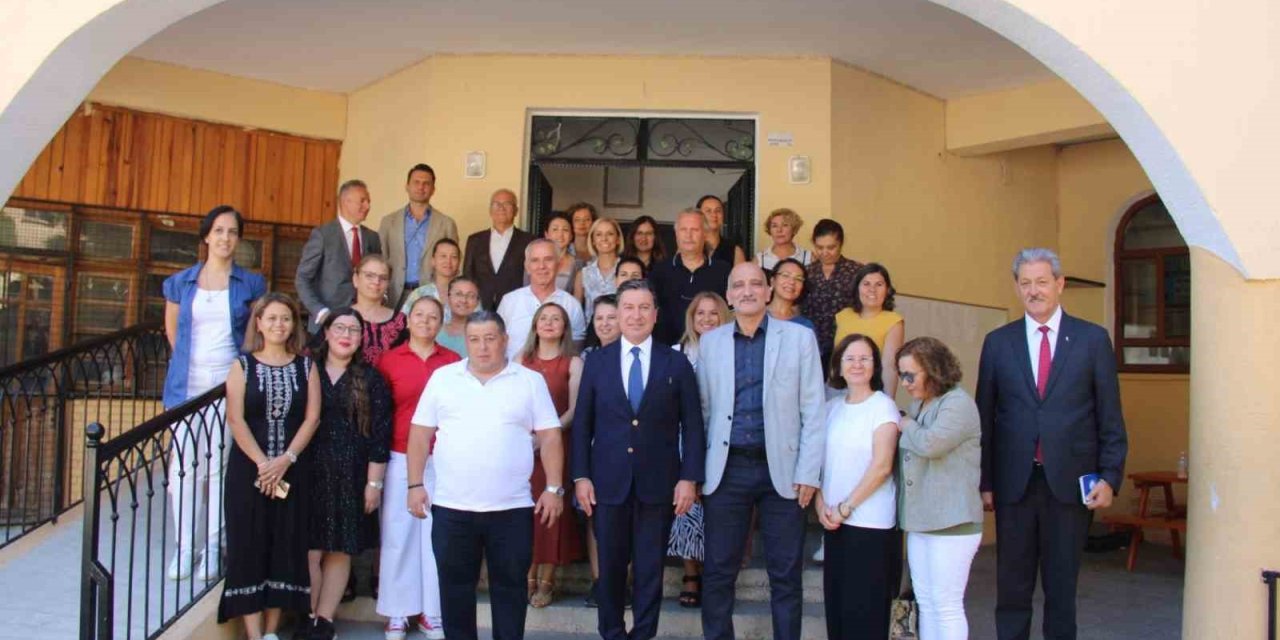 Başkan Aras öğrenci ve öğretmenlerin ihtiyaçlarını dinledi