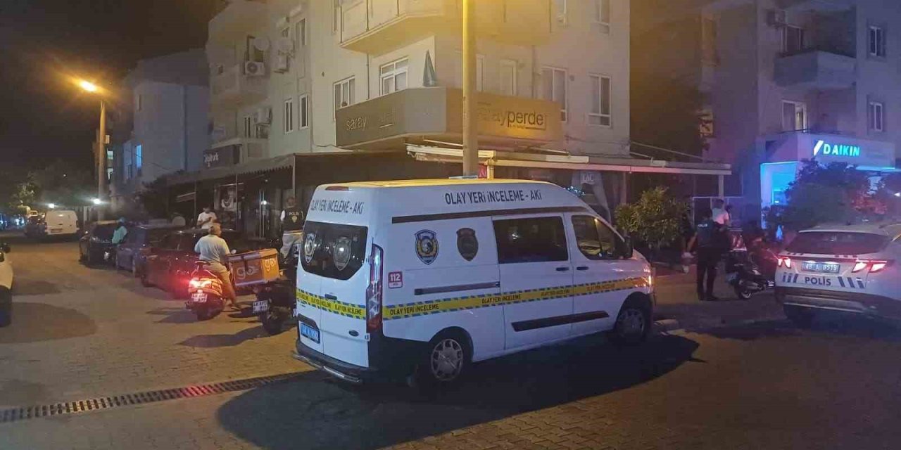 Lojmanda kalan adam ölü bulundu