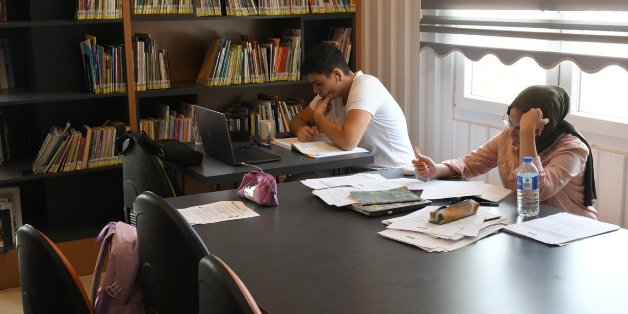 Öğrencilerin bu yıl da gözdesi Kütüphane ve Kitap Kafe olacak