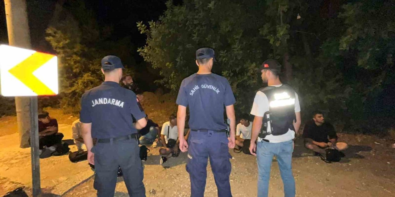 Marmaris’te 18 düzensiz göçmen yakalandı