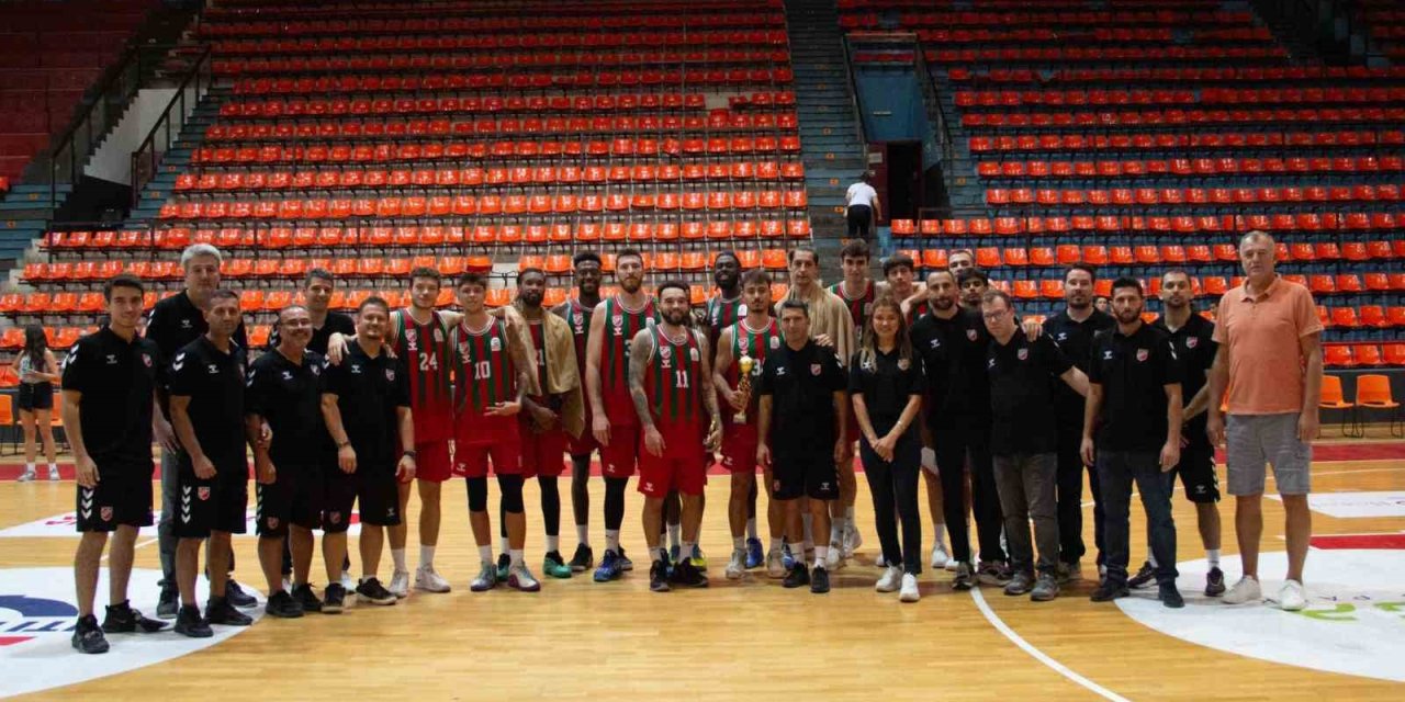 Karşıyaka Basketbol, Makedonya’da kupa kazandı