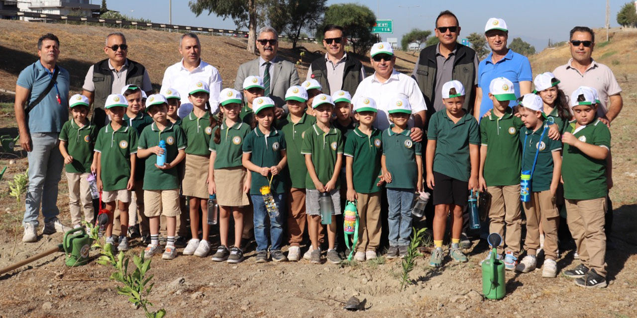 “Her Çocuk Bir Fidan, İlk Ders Yeşil Vatan”
