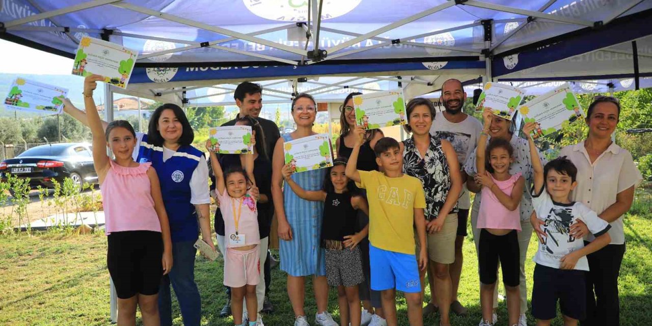 Minik Eller Hasat Sevinci Yaşadı