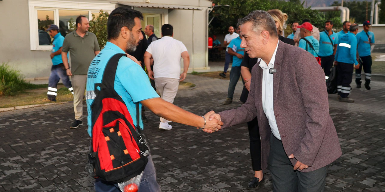 Başkan Yetişkin mesai arkadaşlarıyla kahvaltıda buluştu