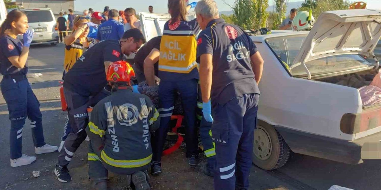 Kazazedelere yardım etmek isterken kazaya neden oldu