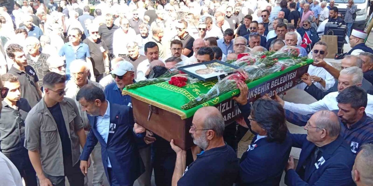 Denizli siyasetinin önemli ismi Yağcı son yolculuğuna uğurlandı