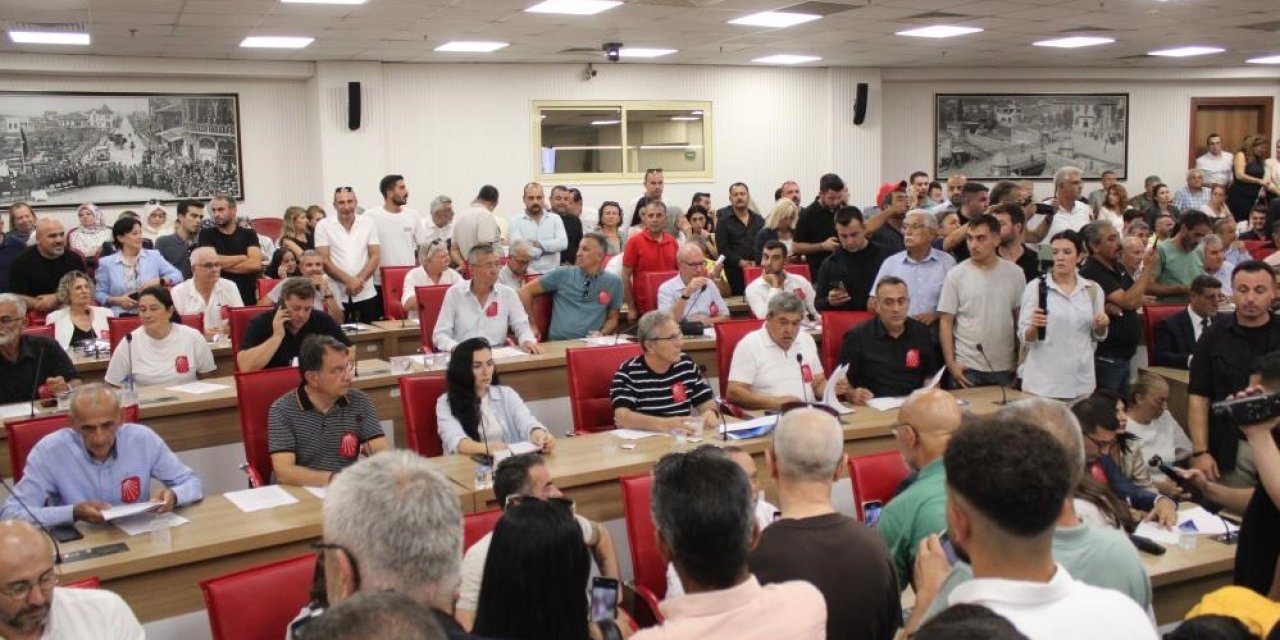 Başkan Erol: "Belediye Meclisi eylem yeri değil; hizmet üretme yeridir"