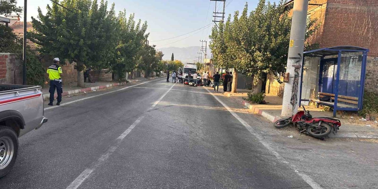 İzmir’de trafik kazası: 1’i ağır 2 yaralı