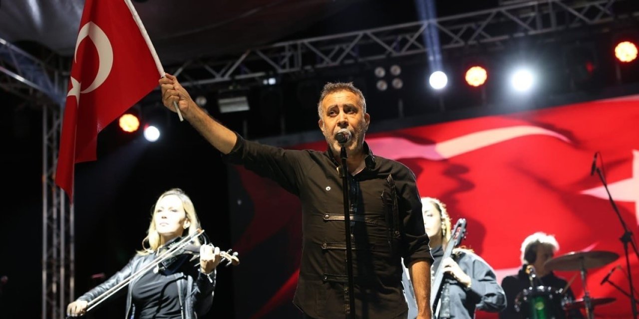 Çivril’de festival coşkusu Haluk Levent ile doğruya ulaştı