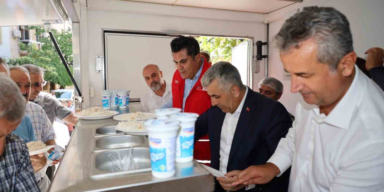 Kızılay’dan şehit polisler adına anlamlı program