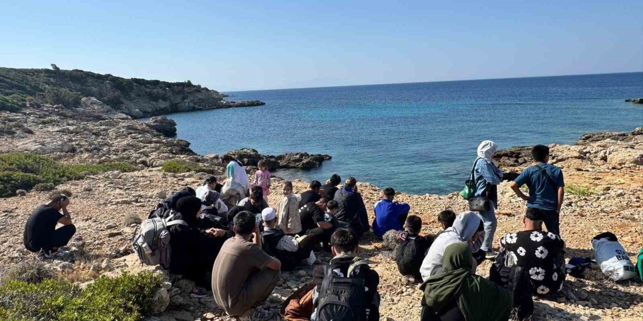 İzmir’de 32 düzensiz göçmen yakalandı