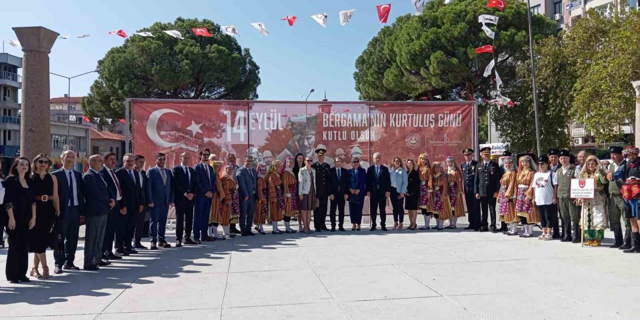 Bergama’nın kurtuluşunun 103. yılı coşkuyla kutlandı