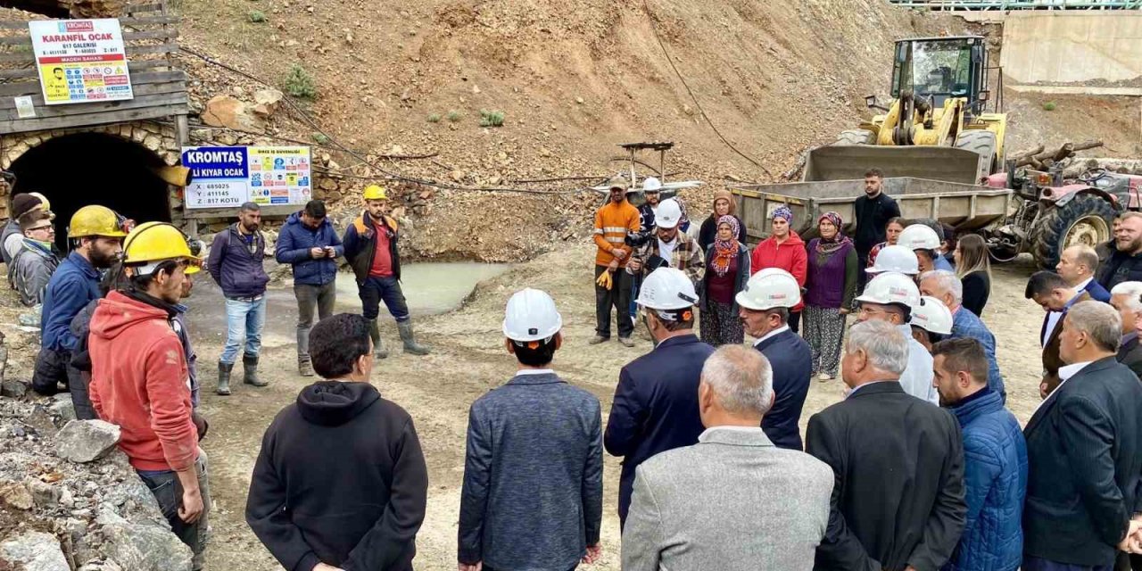 Göçükten sağ olarak kurtarılıp alkışlarla karşılanan madenci hayatını kaybetti