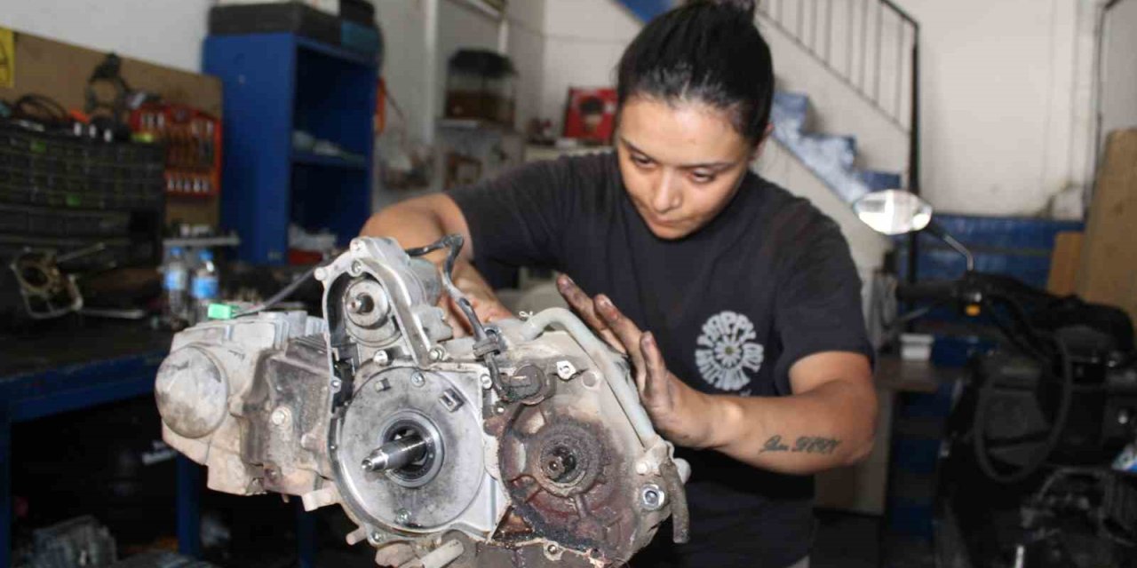 Eşine destek için başladı, motor ustası oldu