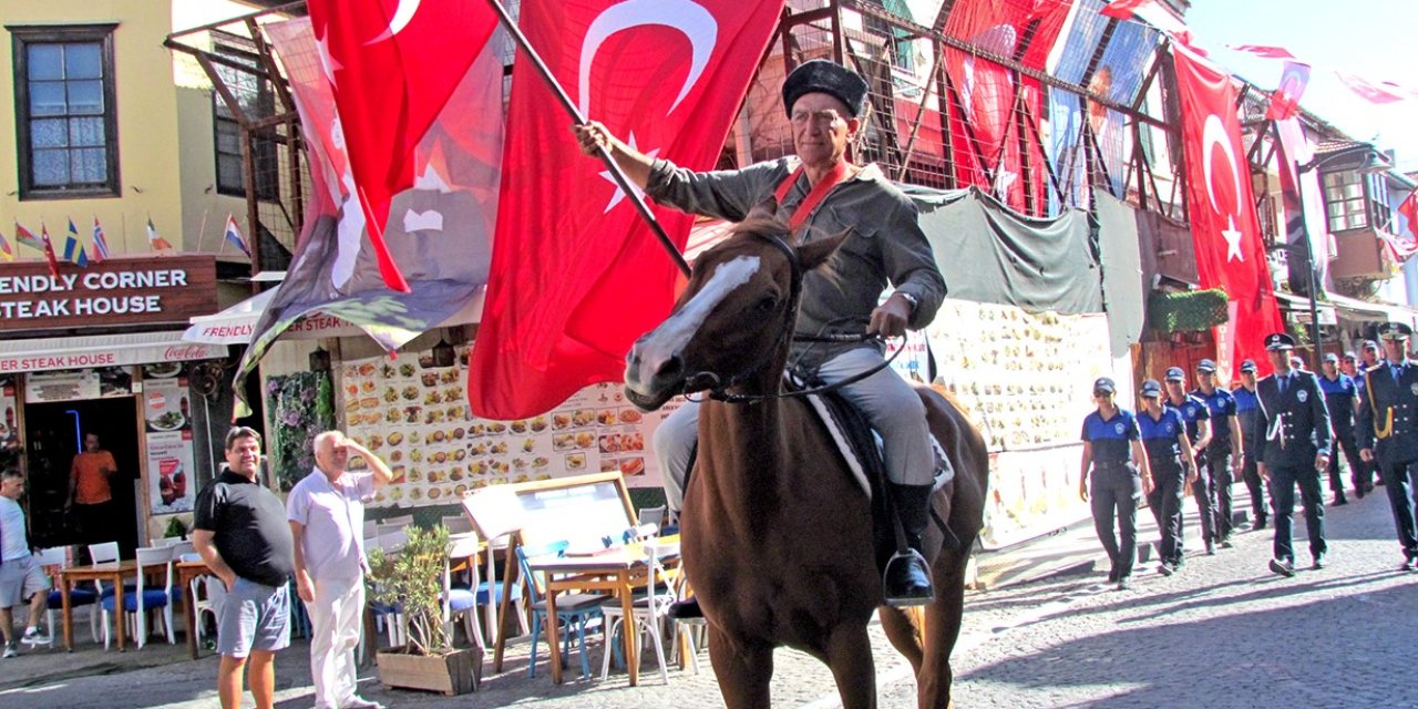 Çeşme’nin kurtuluşunun 103. yıldönümü kutlandı