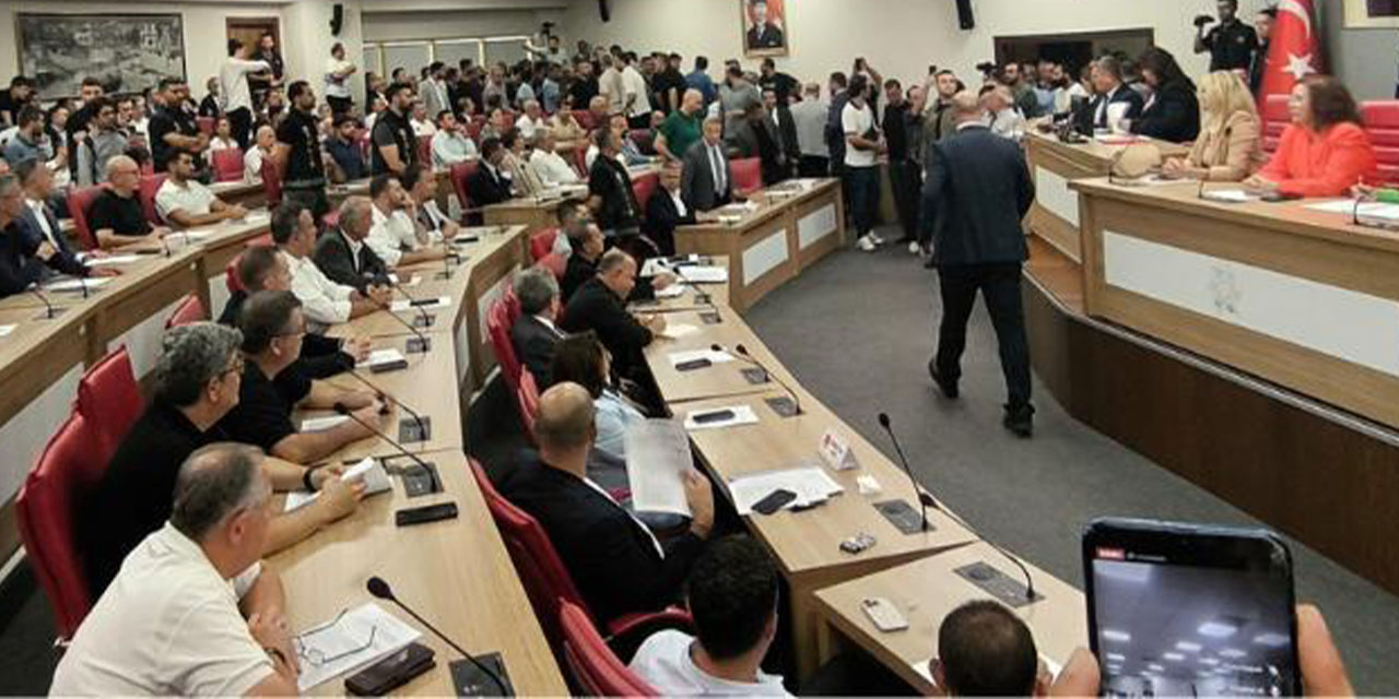Aydın Büyükşehir Belediye Meclisi’nde gergin oturum: Çerçioğlu meclisi erteledi