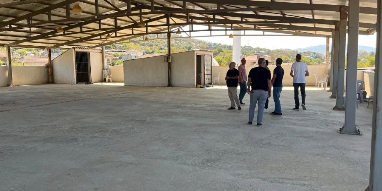 Yenipazar’da çok amaçlı binada tadilat çalışmaları başladı