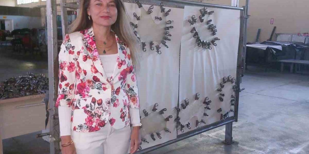 Dünyanın ilk kadın deri profesörü Prof. Dr. Elif Eser Eke Bayramoğlu’ndan gururlandıran başarı