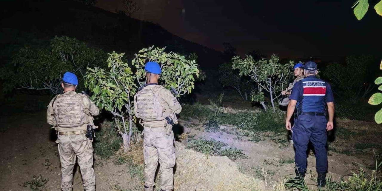 Kuyucak’ta jandarmadan incir nöbeti