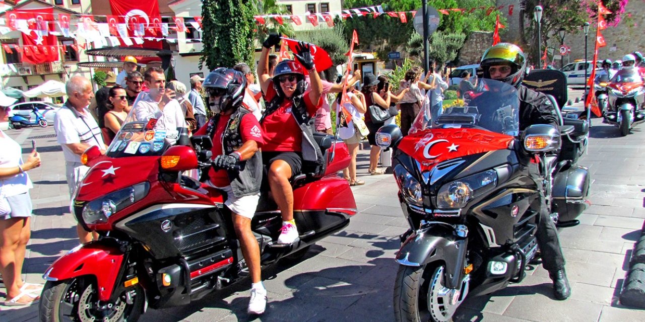10. Uluslararası Goldwing Treffen Çeşme’de rekor katılımla gerçekleşti