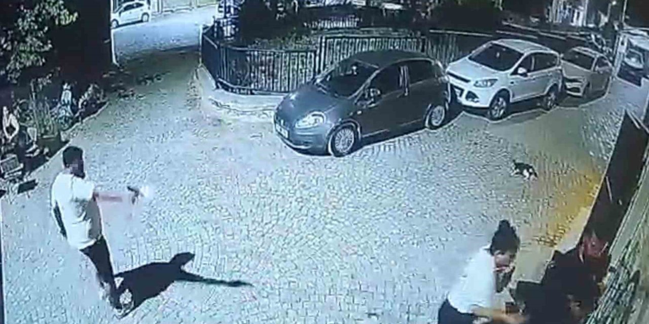 Urla’da 2 kişinin öldüğü eski sevgili dehşetinin görüntüleri ortaya çıktı
