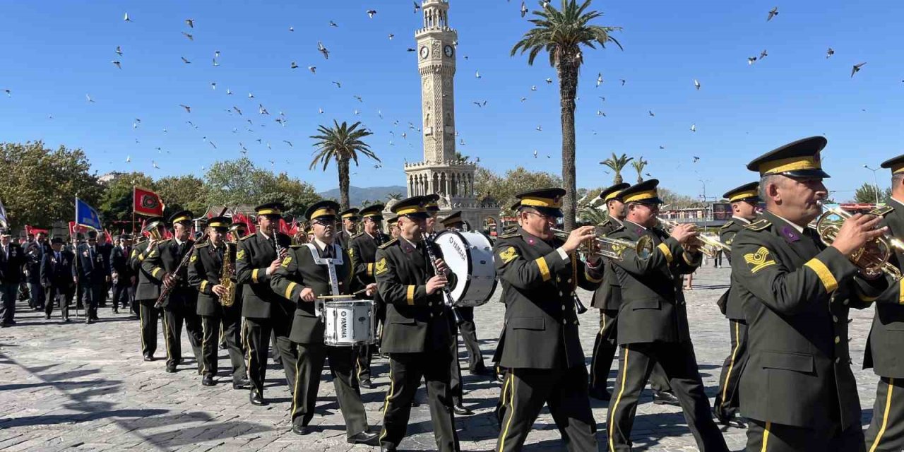 İzmir’de kahraman gazilerin gurur günü