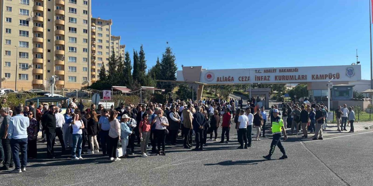 İzmir Büyükşehir yolsuzluk davasında 2. duruşma görülüyor