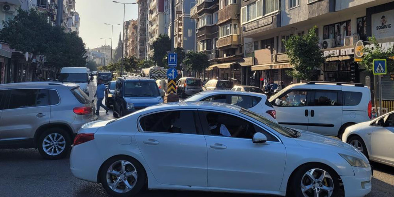 Aydın’da trafik çilesi: Vatandaşlar çözüm bekliyor