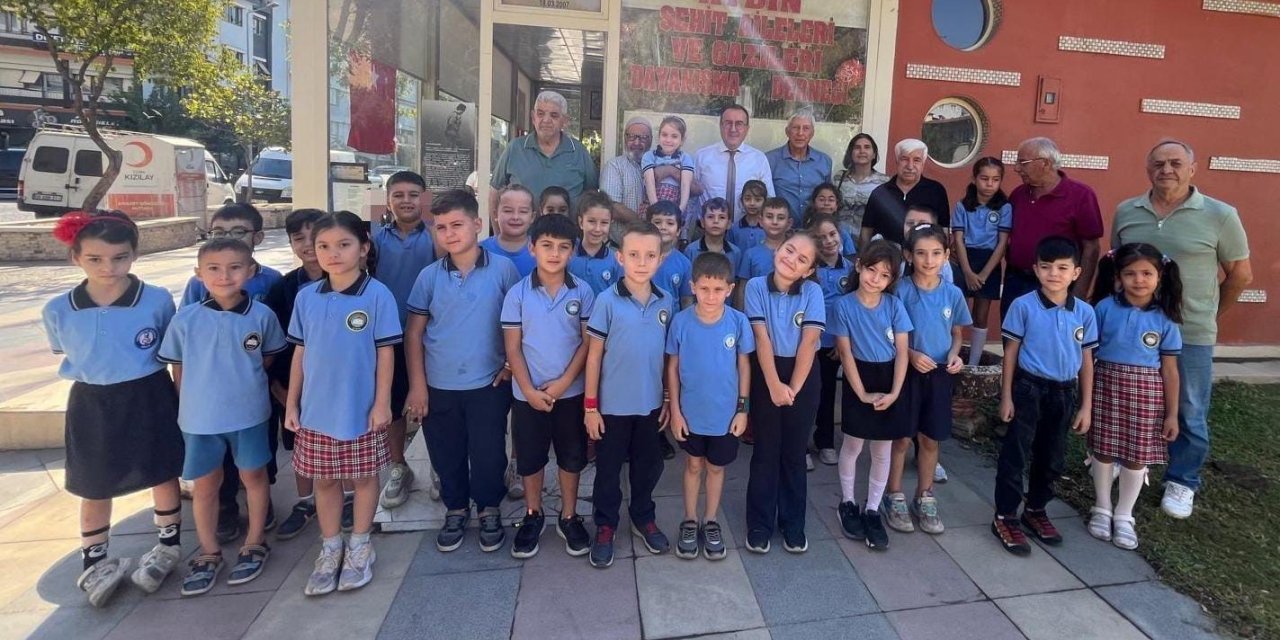Aydın Şehit ve Gaziler Derneği ilkokul öğrencilerini ağırladı