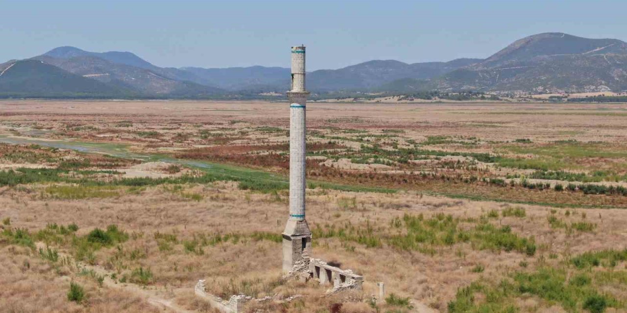 Kuraklık İzmir’i vurdu: Tahtalı Barajı’nda su dip seviyede