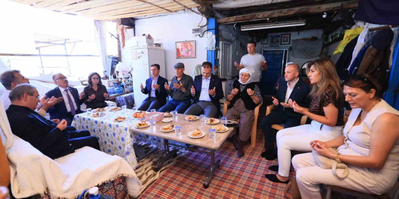 Vali Akbıyık ve Başkanlar, Şehit Ailesini ziyaret etti