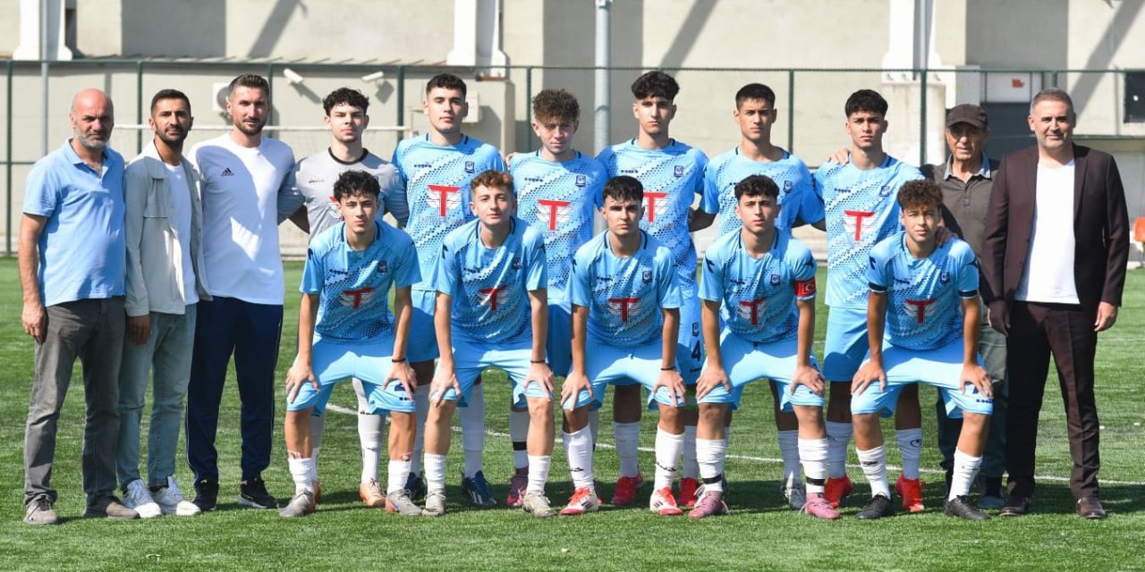 Yunusemre’nin şampiyon gençleri 1. Amatör Lig’de