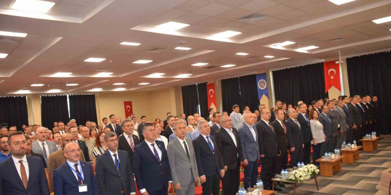 Didim’de "Büyük Menderes Havzası Su-Çevre-Ürün Güvenliği Çalıştayı" başladı