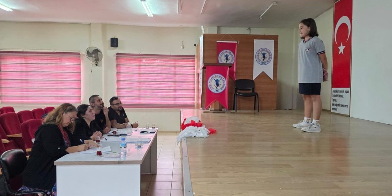 Efeler’de geleceğin tiyatrocuları için seçmeler sürüyor