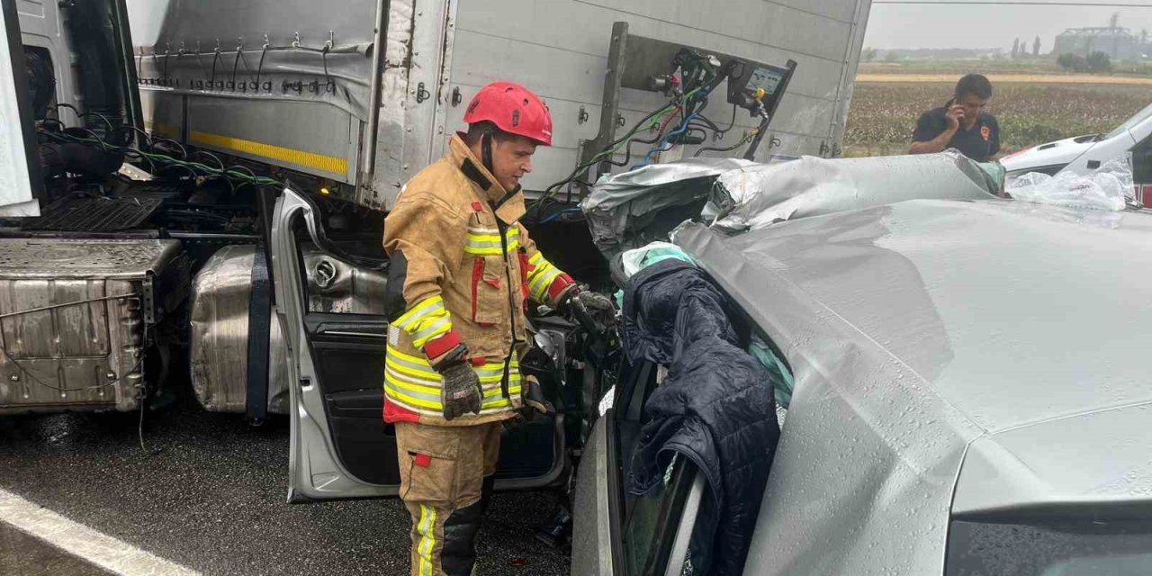 Manisa’da zincirleme kaza: 1 ölü, 2 yaralı