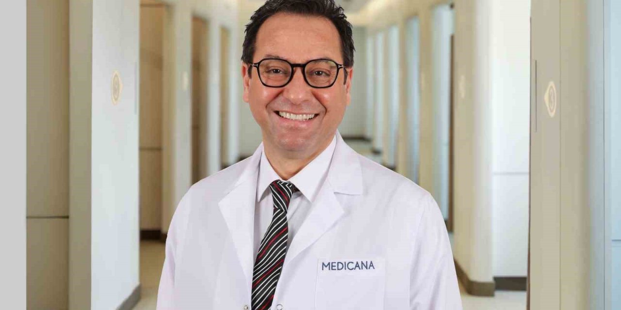 Geçmeyen öksürüğe dikkat, reflü belirtisi olabilir